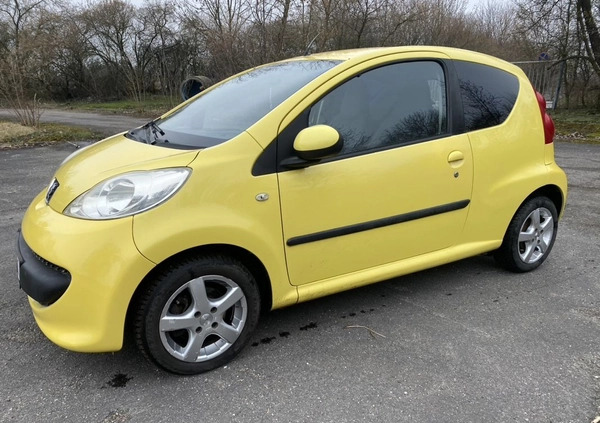 Peugeot 107 cena 6999 przebieg: 199900, rok produkcji 2006 z Bydgoszcz małe 191